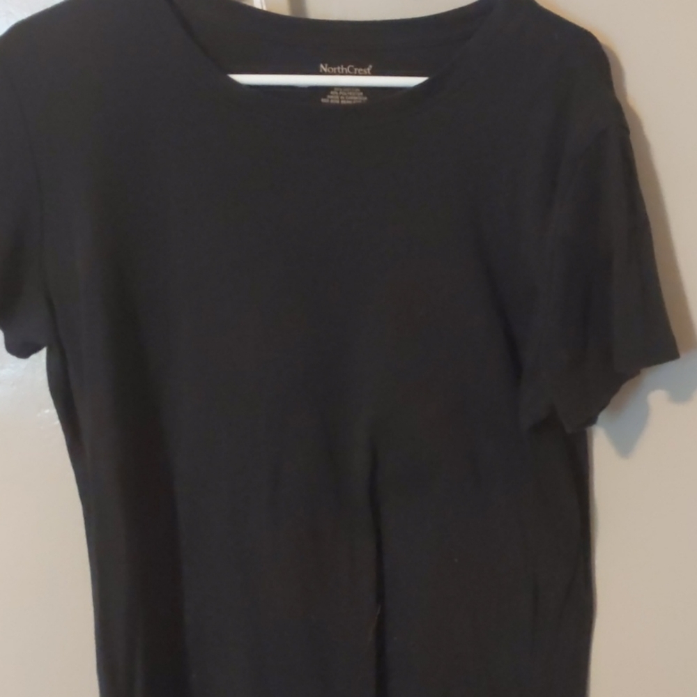 Black T-shirt and cardigan vest bundle